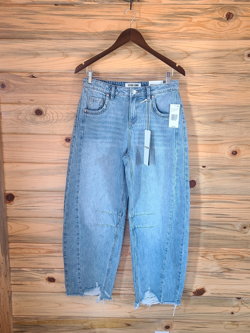Steve Madden Ladies Medium Wash Barrel Jeans Size 26 NWT